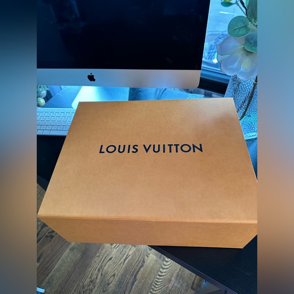 Louis Vuitton Laureate Platrform Desert Boot - Picture 9 of 10